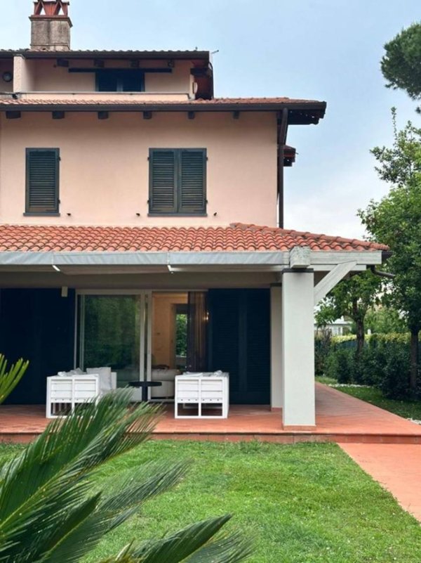 casa indipendente in affitto a Forte dei Marmi