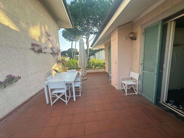 appartamento in affitto a Forte dei Marmi in zona Vittoria Apuana