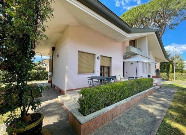 casa indipendente in affitto a Forte dei Marmi