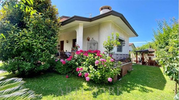 casa indipendente in affitto a Forte dei Marmi