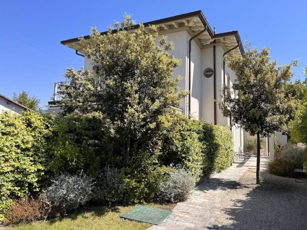 casa indipendente in affitto a Forte dei Marmi