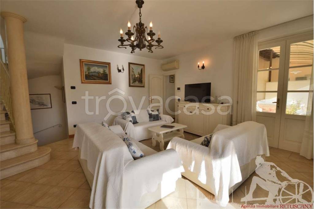 casa indipendente in affitto a Forte dei Marmi in zona Vittoria Apuana