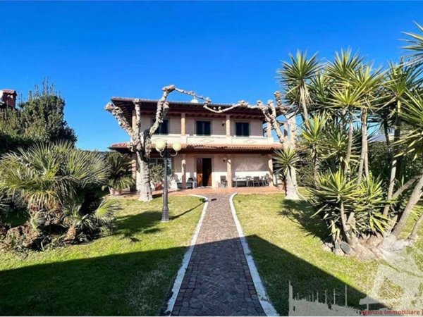 casa indipendente in affitto a Forte dei Marmi