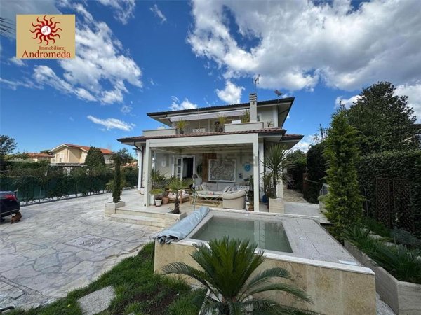 casa indipendente in affitto a Forte dei Marmi