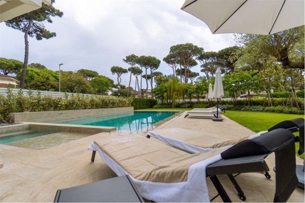 casa indipendente in affitto a Forte dei Marmi in zona Vittoria Apuana
