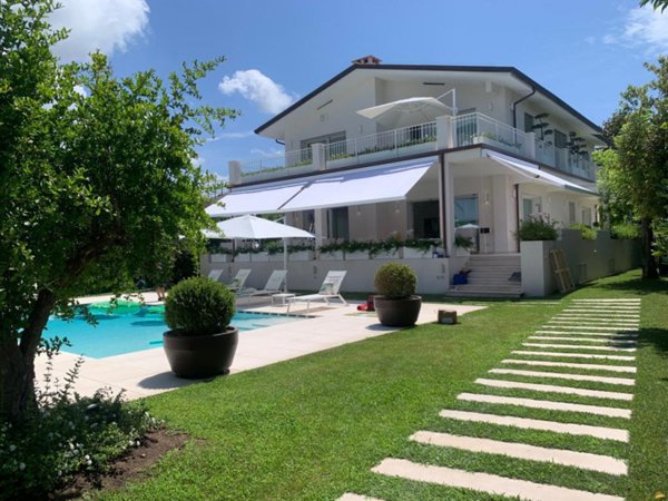casa indipendente in affitto a Forte dei Marmi