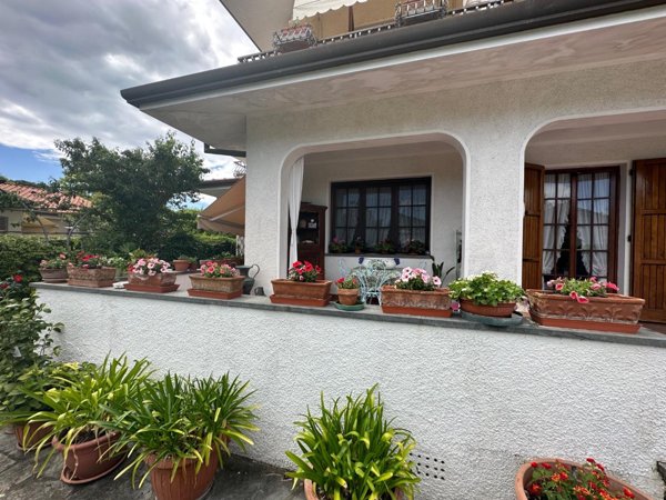 casa indipendente in affitto a Forte dei Marmi in zona Vittoria Apuana