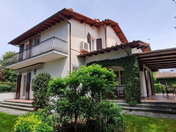 casa indipendente in affitto a Forte dei Marmi