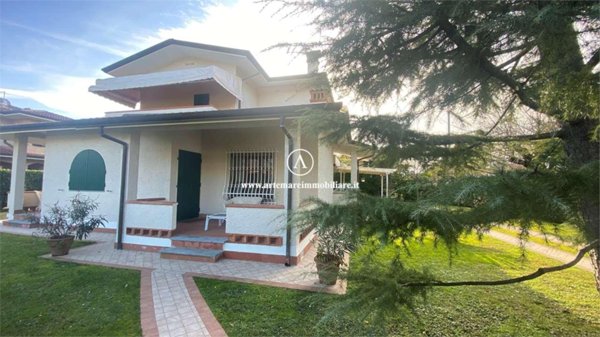 casa indipendente in affitto a Forte dei Marmi
