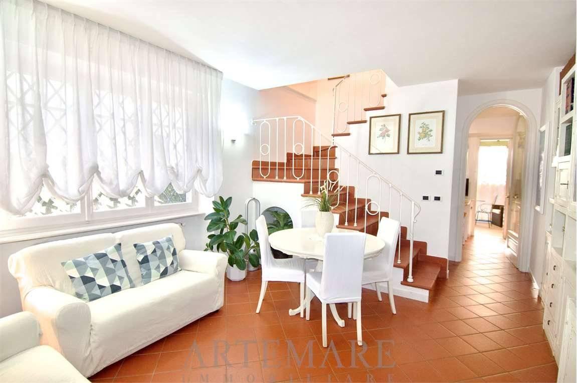 casa indipendente in affitto a Forte dei Marmi