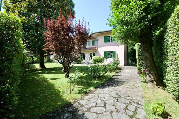 casa indipendente in affitto a Forte dei Marmi