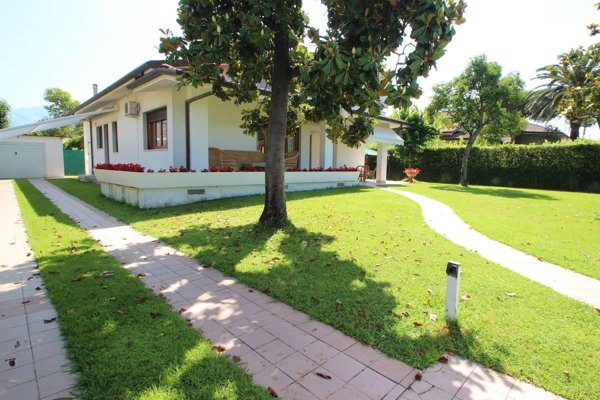 casa indipendente in affitto a Forte dei Marmi