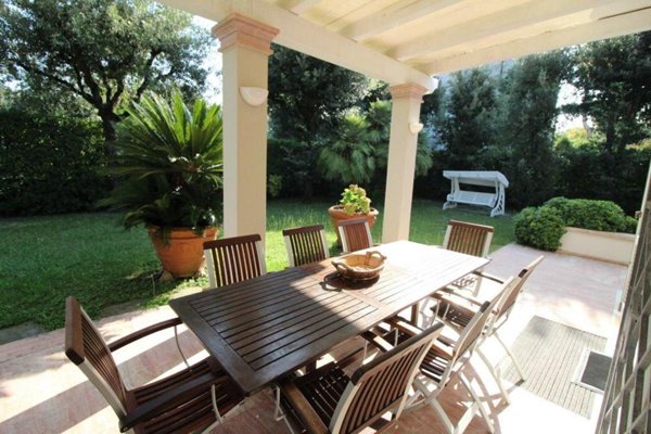 casa indipendente in affitto a Forte dei Marmi in zona Roma Imperiale