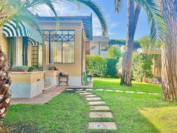 casa indipendente in affitto a Forte dei Marmi