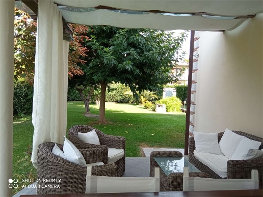 casa indipendente in affitto a Forte dei Marmi in zona Vittoria Apuana