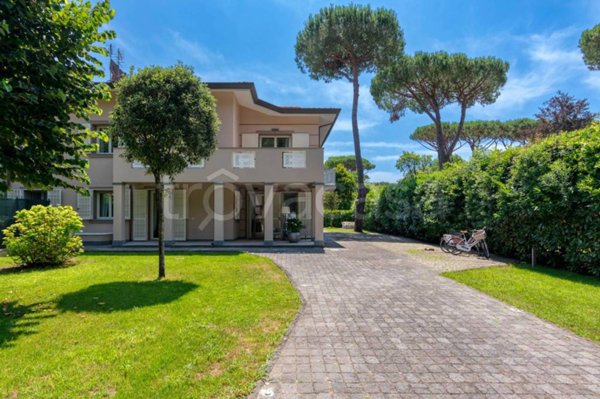 casa indipendente in affitto a Forte dei Marmi