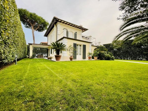 casa indipendente in affitto a Forte dei Marmi