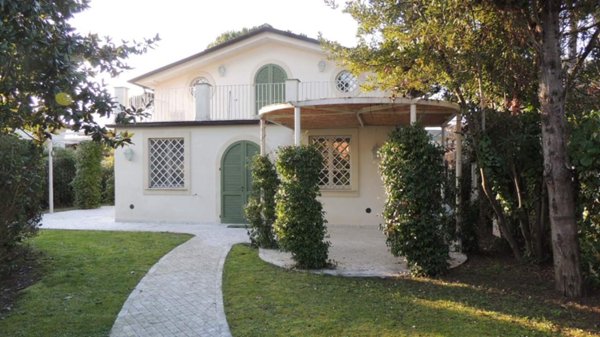 casa indipendente in affitto a Forte dei Marmi