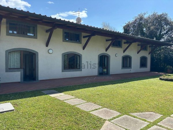 casa indipendente in affitto a Forte dei Marmi in zona Roma Imperiale