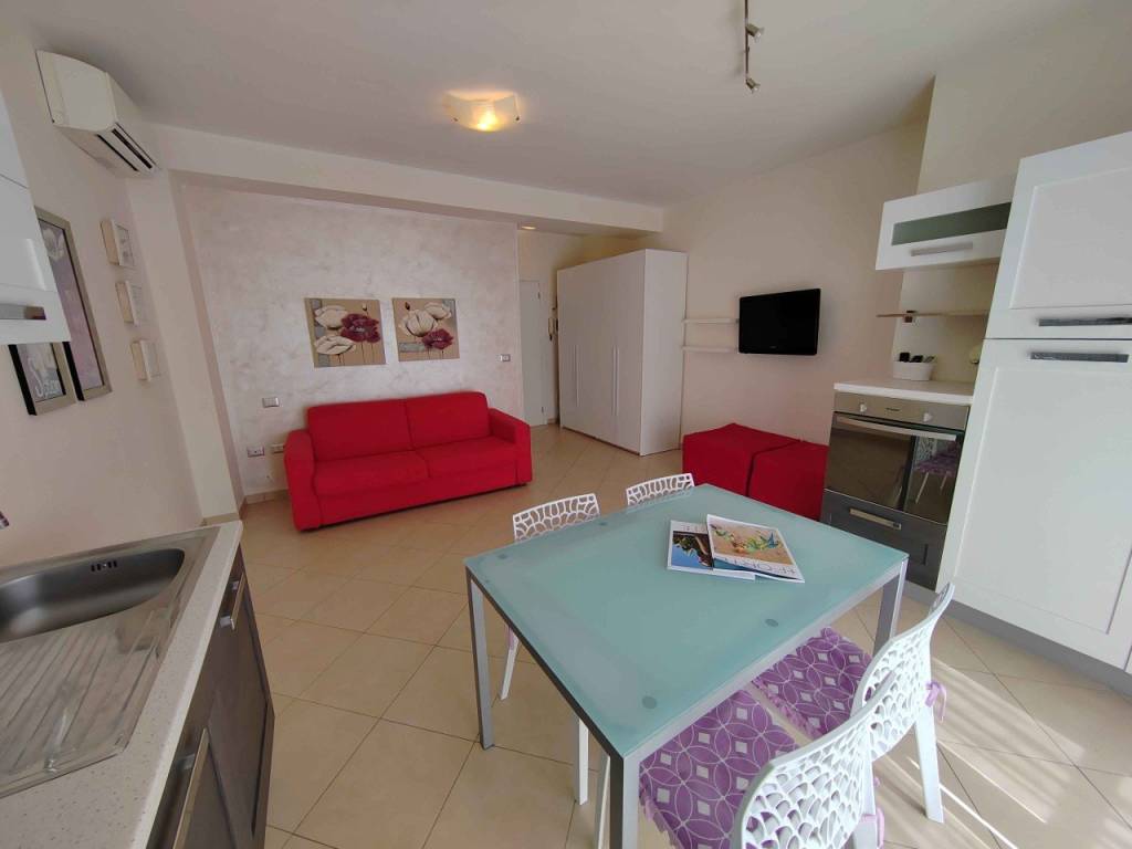 appartamento in affitto a Forte dei Marmi in zona Vittoria Apuana