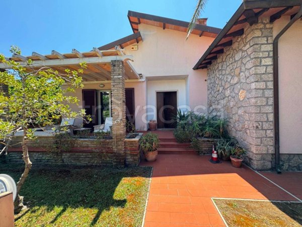 casa indipendente in affitto a Forte dei Marmi