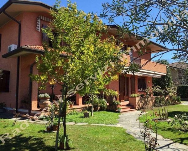 casa indipendente in affitto a Forte dei Marmi