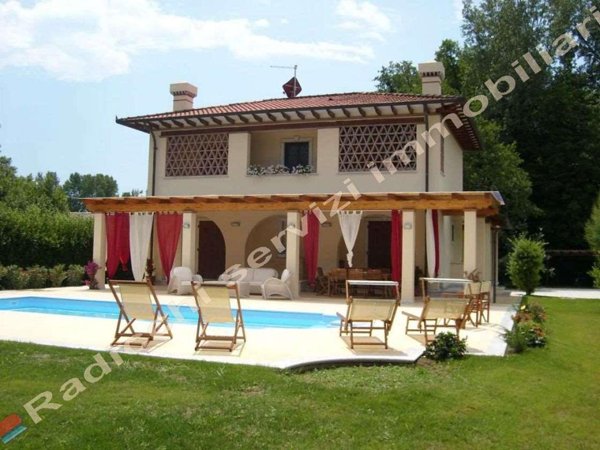 casa indipendente in affitto a Forte dei Marmi in zona Vaiana