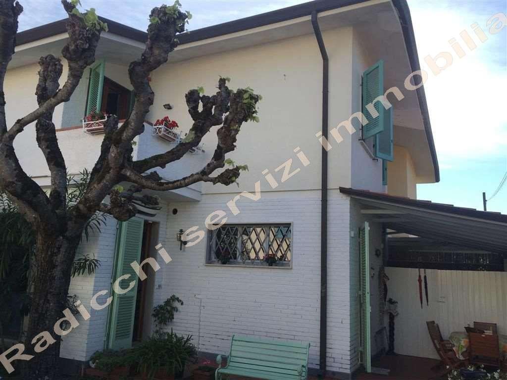 casa indipendente in affitto a Forte dei Marmi