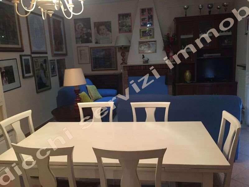 casa indipendente in affitto a Forte dei Marmi in zona Vittoria Apuana
