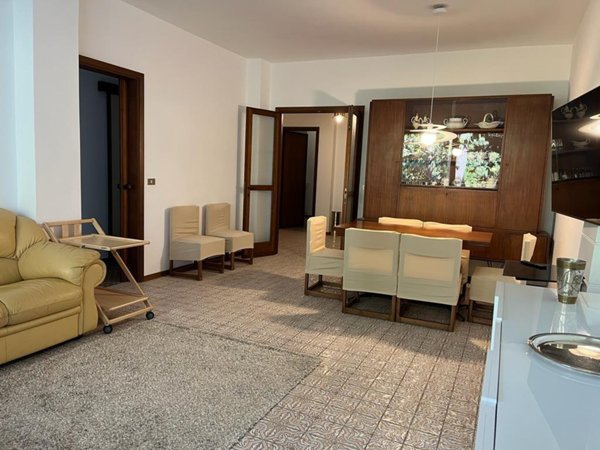 casa indipendente in affitto a Forte dei Marmi in zona Vittoria Apuana