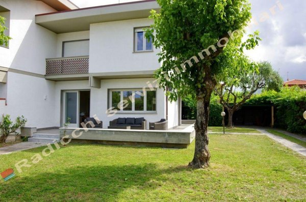 casa indipendente in affitto a Forte dei Marmi