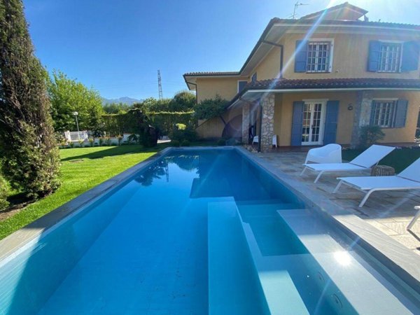 casa indipendente in affitto a Forte dei Marmi