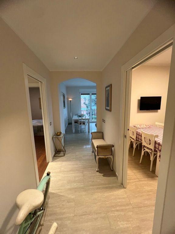 appartamento in affitto a Forte dei Marmi in zona Vittoria Apuana