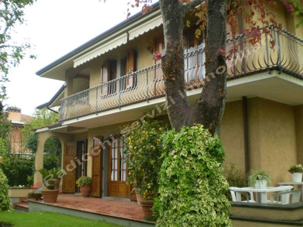 casa indipendente in affitto a Forte dei Marmi