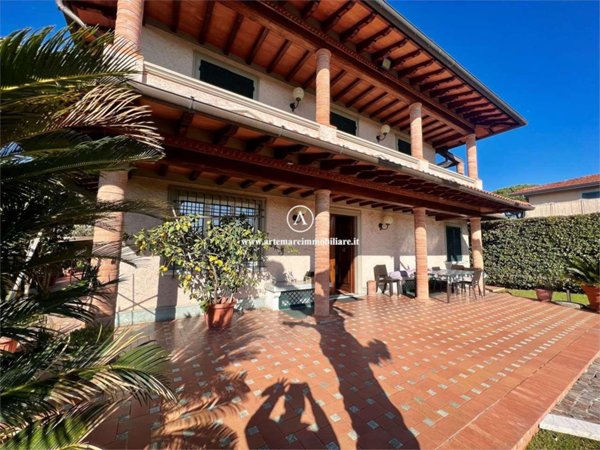 casa indipendente in affitto a Forte dei Marmi