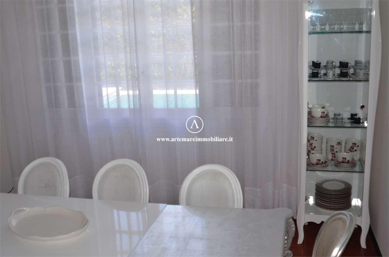 casa indipendente in affitto a Forte dei Marmi in zona Roma Imperiale