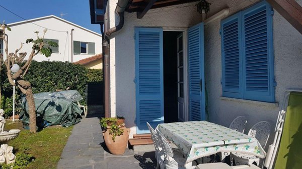 casa indipendente in affitto a Forte dei Marmi