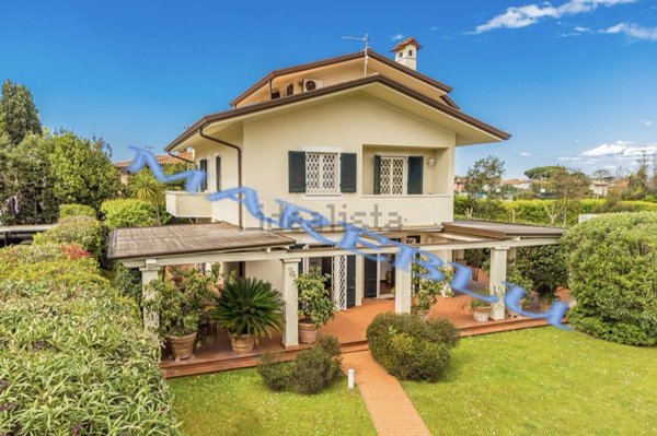 casa indipendente in affitto a Forte dei Marmi