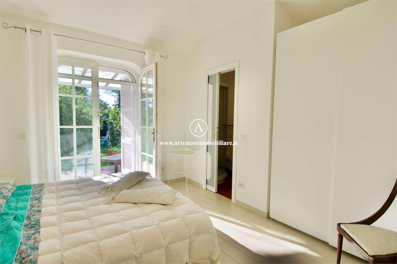 casa indipendente in affitto a Forte dei Marmi in zona Roma Imperiale