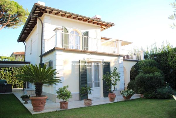 casa indipendente in affitto a Forte dei Marmi