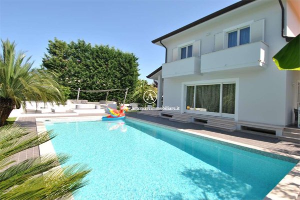 casa indipendente in affitto a Forte dei Marmi