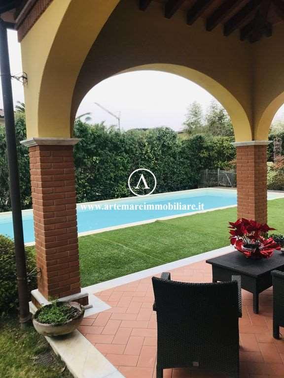 casa indipendente in affitto a Forte dei Marmi
