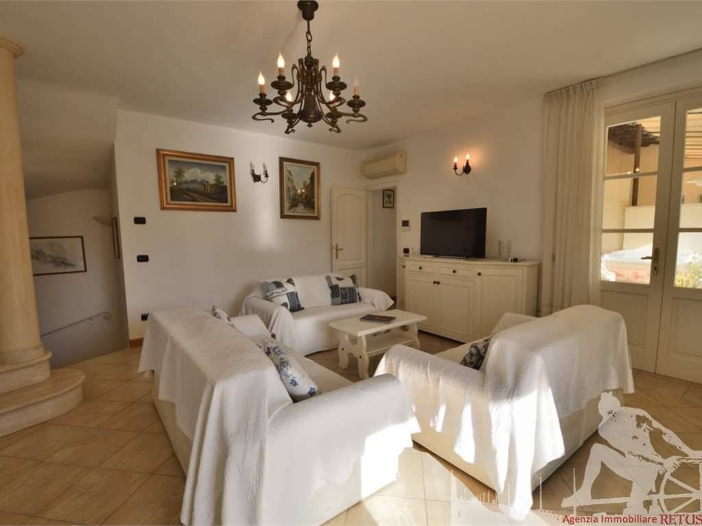casa indipendente in affitto a Forte dei Marmi in zona Vittoria Apuana