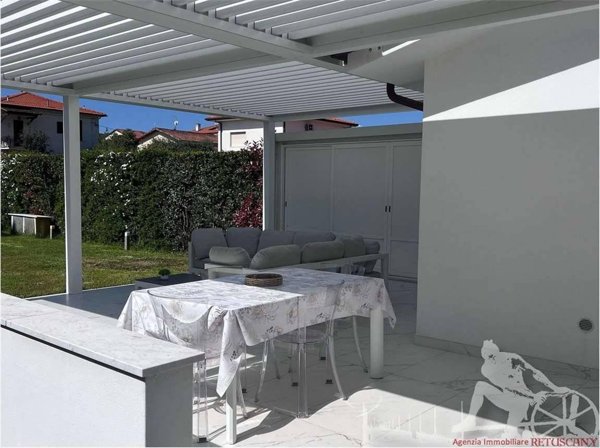 casa indipendente in affitto a Forte dei Marmi