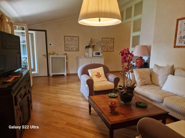 appartamento in affitto a Forte dei Marmi in zona Vittoria Apuana