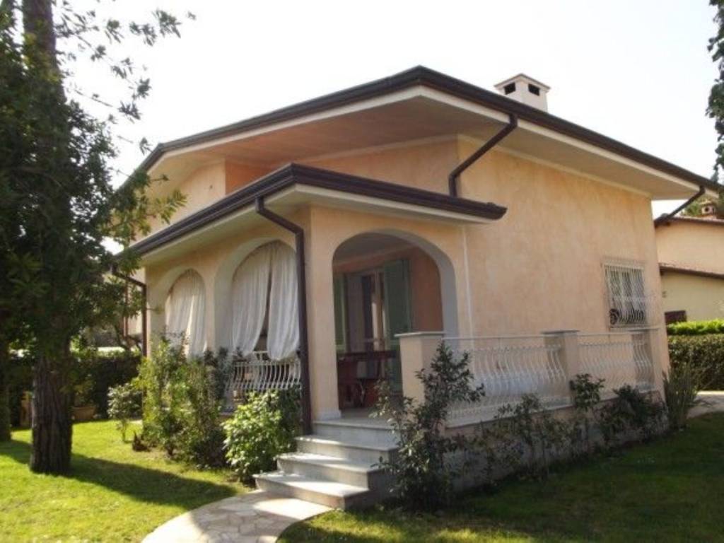 casa indipendente in affitto a Forte dei Marmi