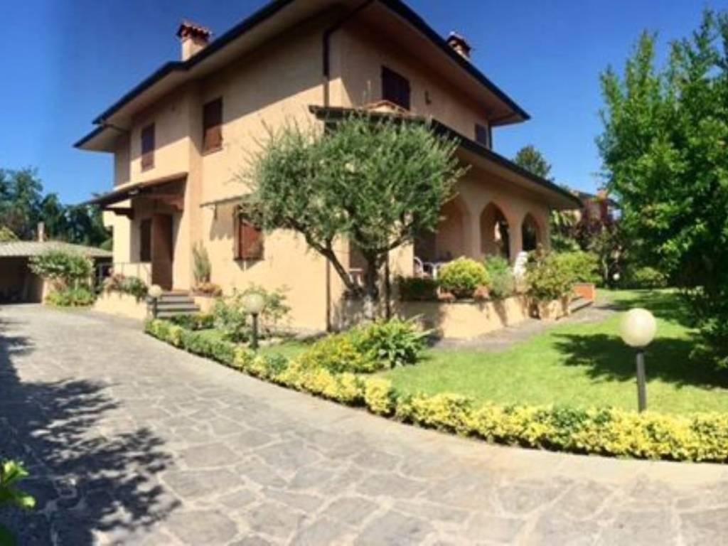 casa indipendente in affitto a Forte dei Marmi