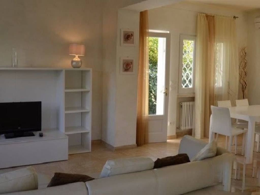 casa indipendente in affitto a Forte dei Marmi