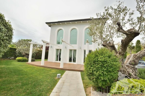 casa indipendente in affitto a Forte dei Marmi
