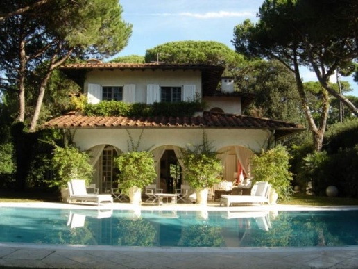 casa indipendente in affitto a Forte dei Marmi in zona Roma Imperiale
